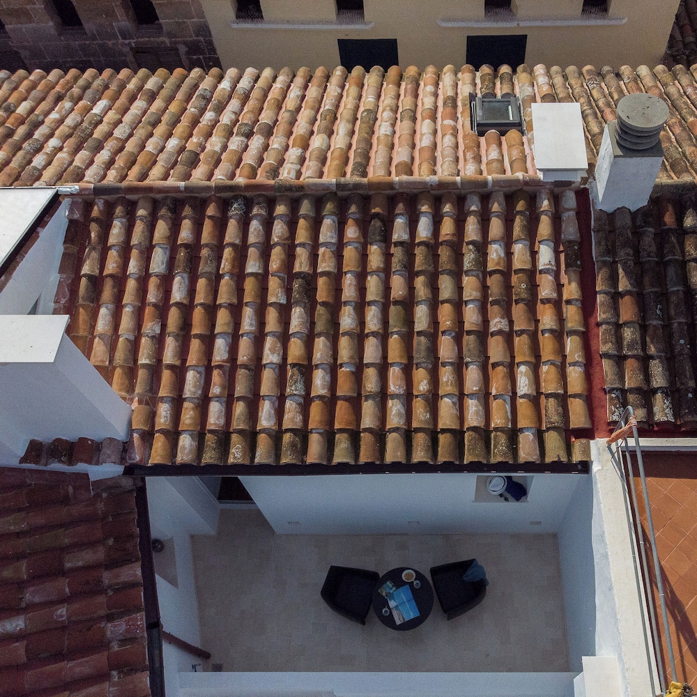 Deluxe Suite, Terrace - Photo 3