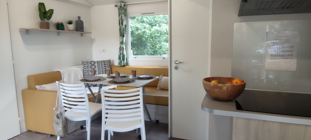 Comfort Mobile Home, 2 Bedrooms photo 2