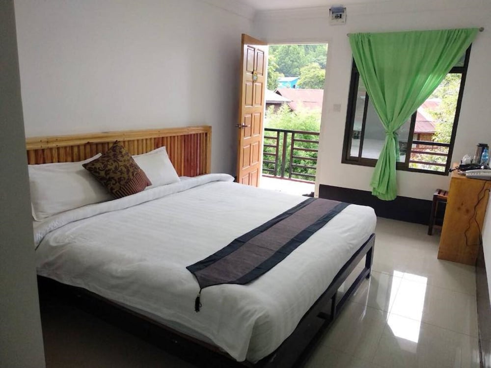 Standard Double or Twin Room photo 1
