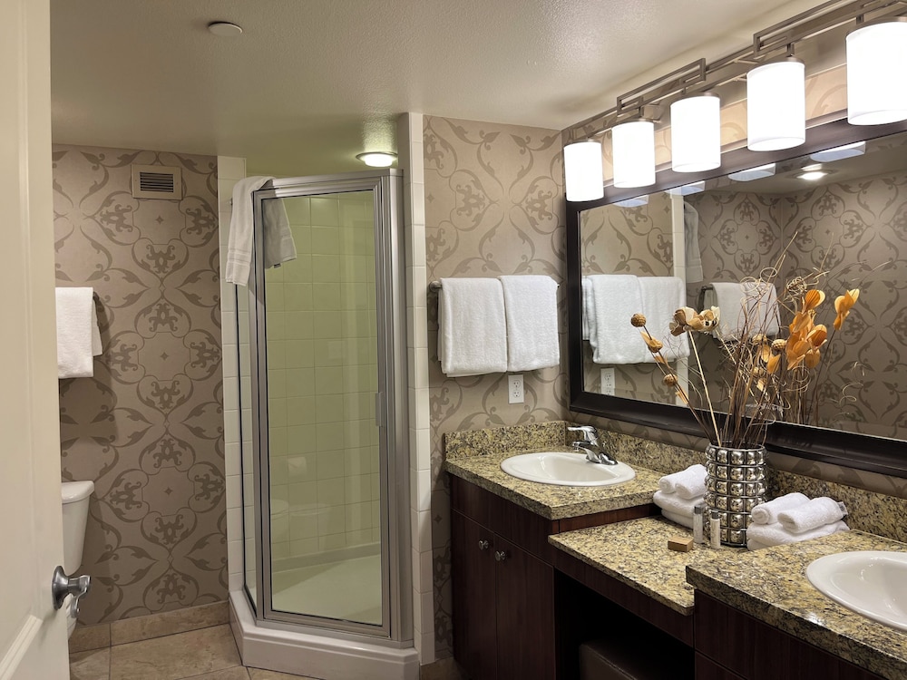 Family Suite, 2 Bedrooms - Photo 16
