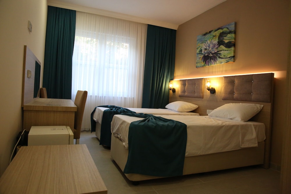Comfort Twin Room photo 3