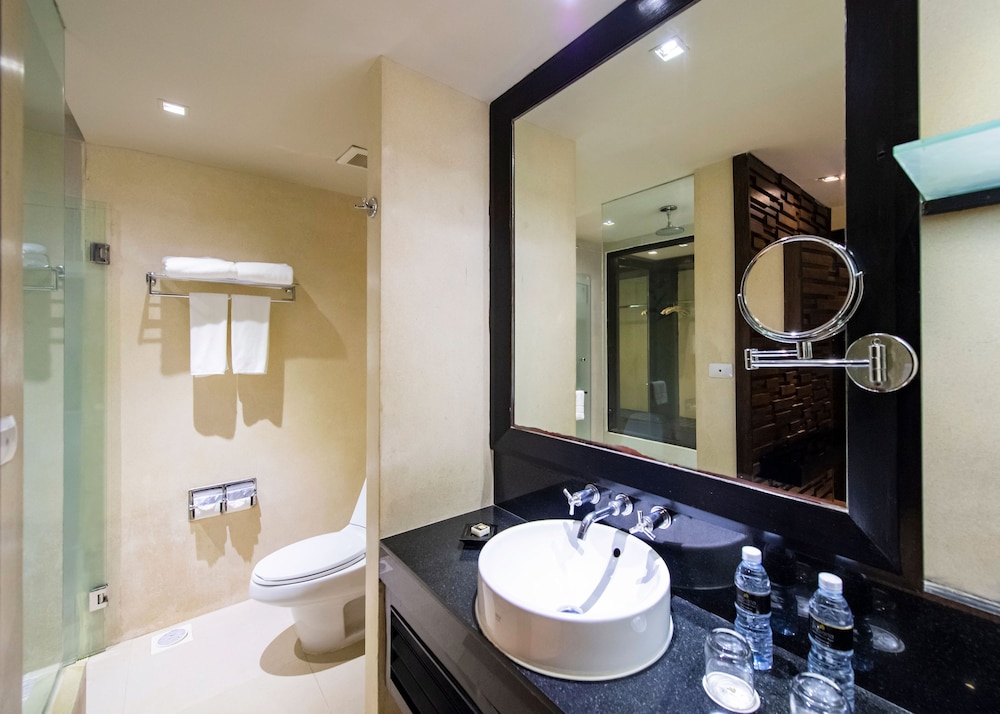Superior Room, Sea View - Photo 17