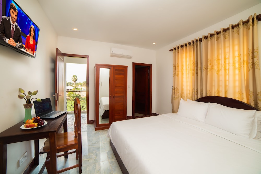 Deluxe Double With Balcony - Free Airport Pick Up