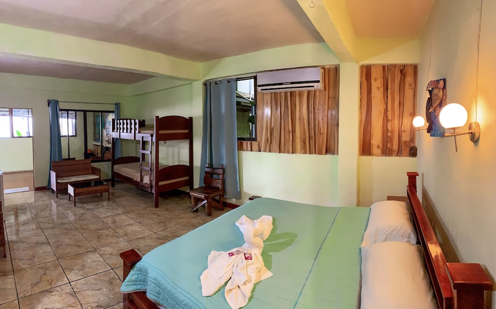 Standard Quadruple Room photo 1
