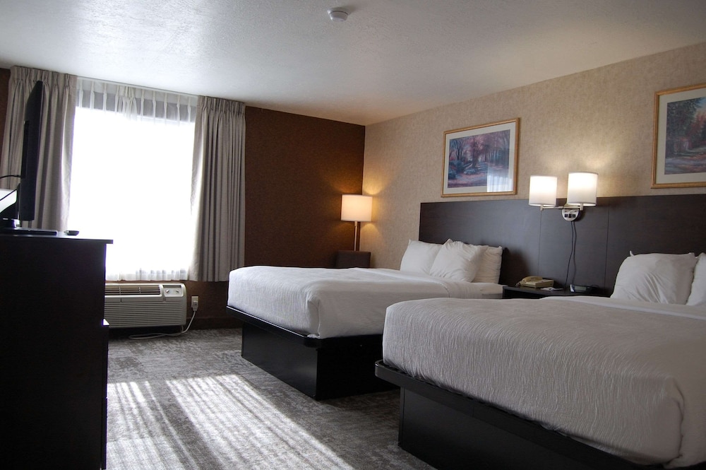 Standard Room, 2 Queen Beds, Non Smoking - Photo 2