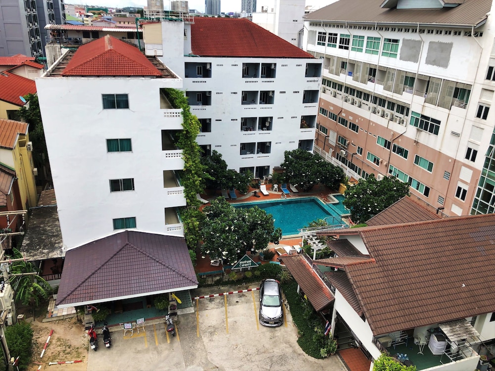 Standard Double Room with Balcony - Photo 7