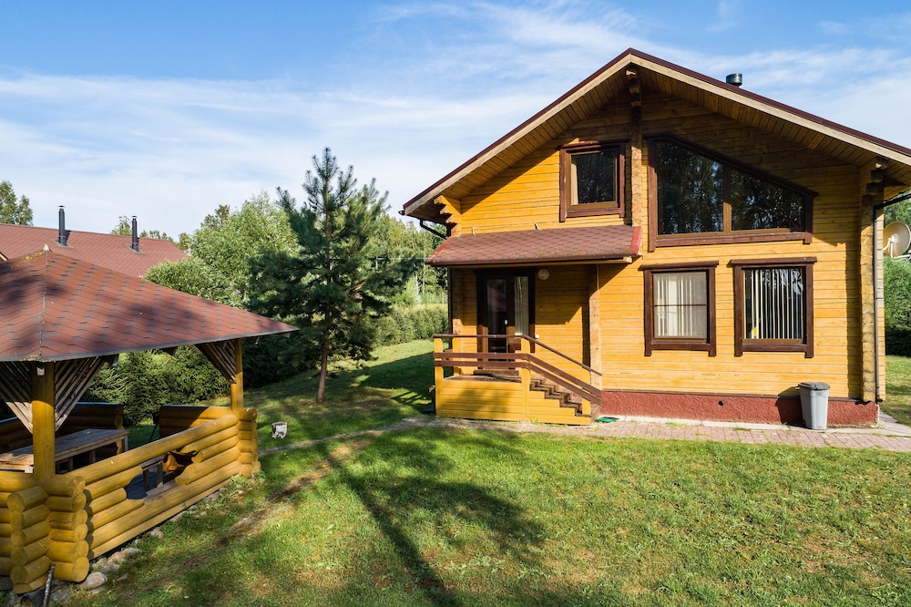 Family Cottage, 4 Bedrooms, Kitchen, Lake View photo 2