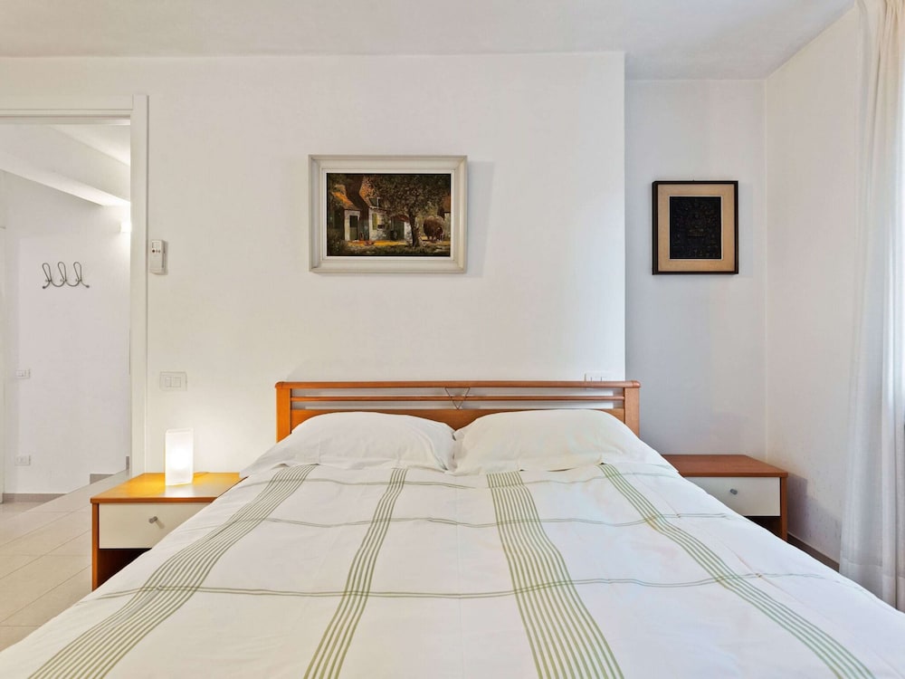 Villa photo 2