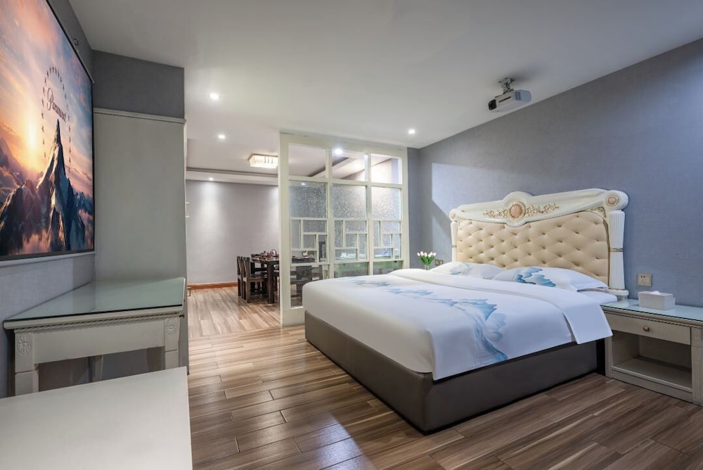Comfort Room, City View photo 2