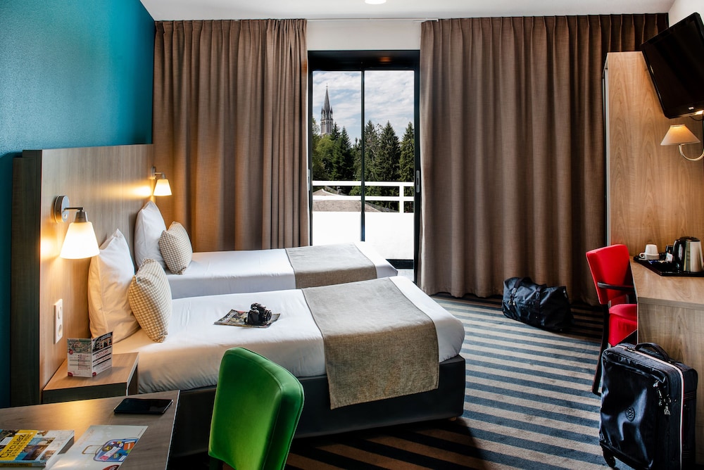 Twin Room - Photo 1
