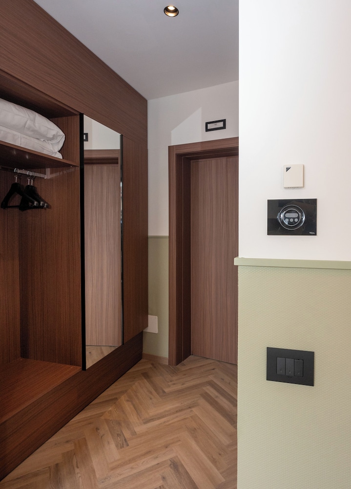 Superior Double or Twin Room - Photo 2