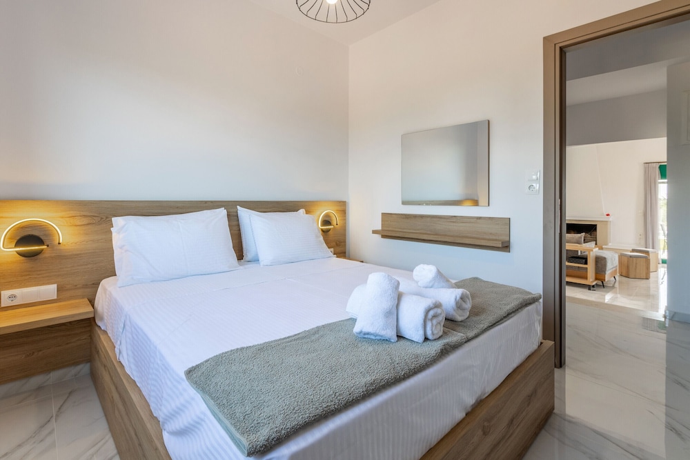 Villa, 3 Bedrooms, Smoking, Private Pool