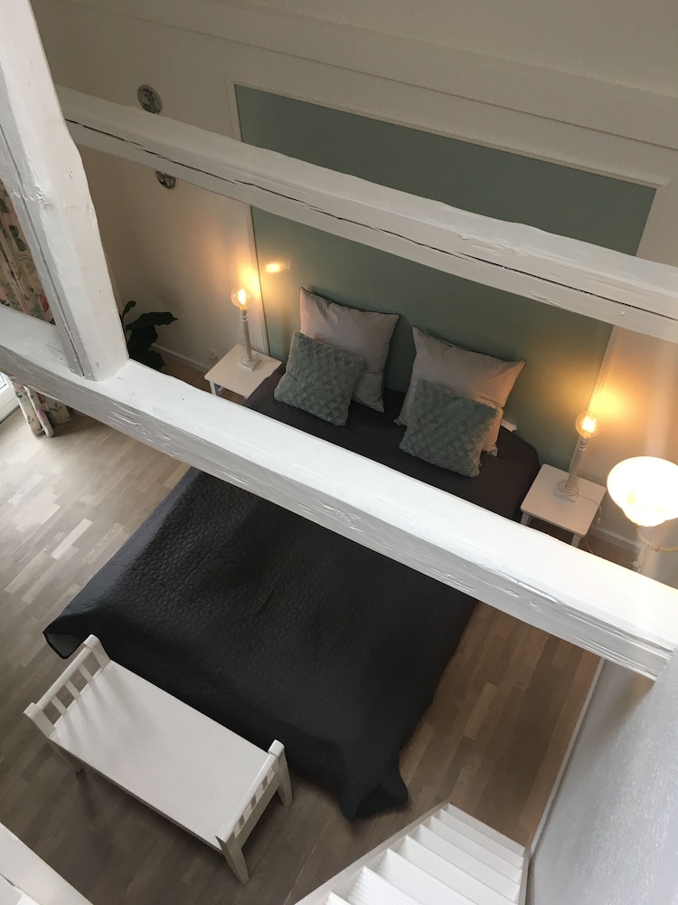 Room, 2 Double Beds (with loft) photo 1