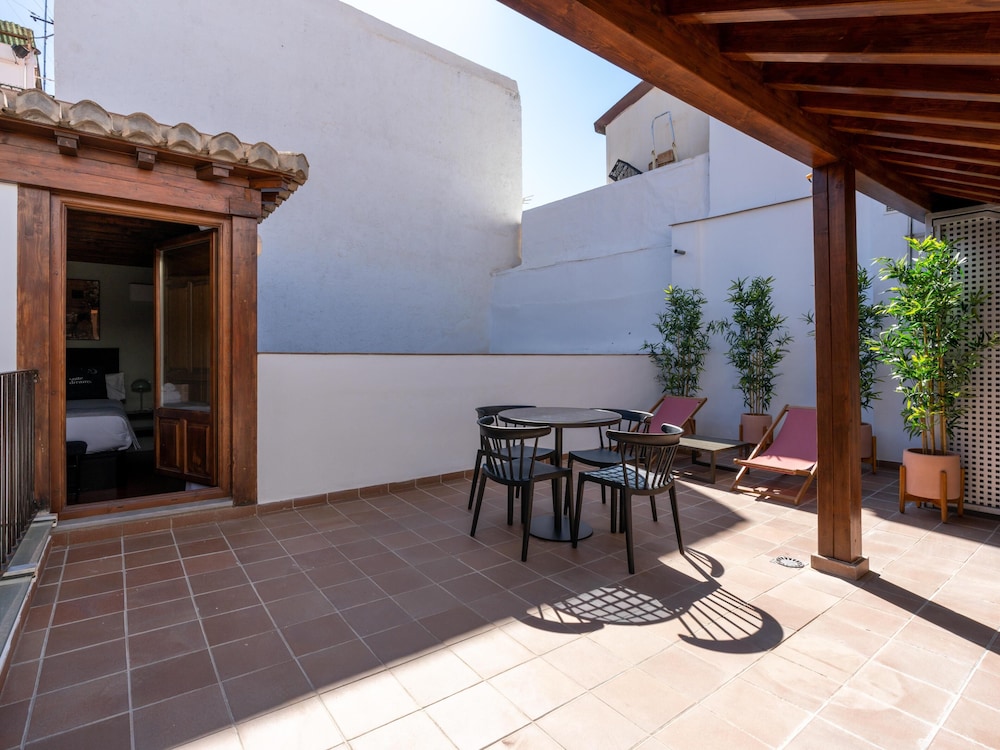 One-bedroom Apartment with Rooftop Terrace - Photo 11