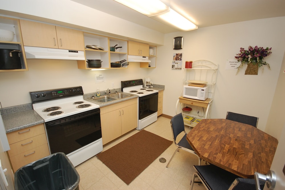 Standard Room, 1 Double Bed (Single Room - Shared Bathroom), photo 6