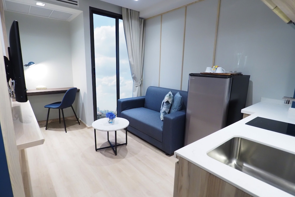 One Bedroom Executive photo 2
