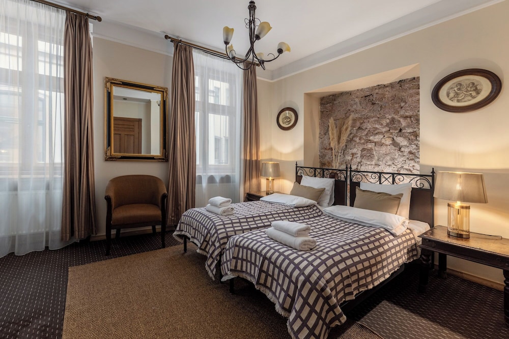 Classic Twin Room