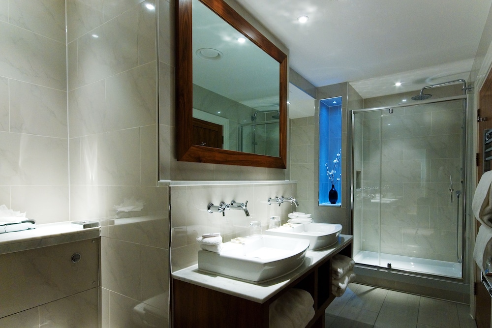 Classic Double Room - Photo 7