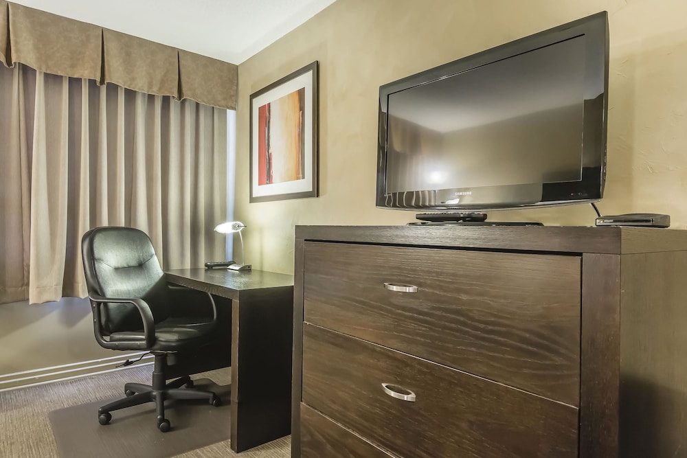 Standard Room, 1 Queen Bed with Sofa bed, Non Smoking