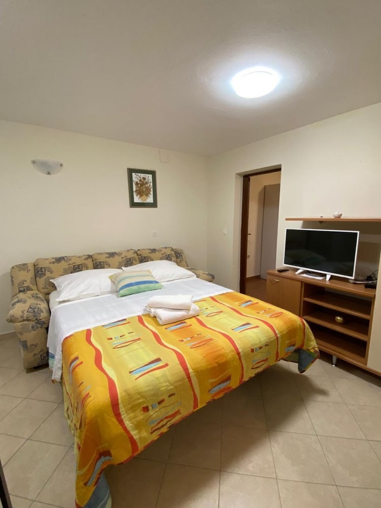 Apartment (Mario - with garden - A1(2+2)) photo 1