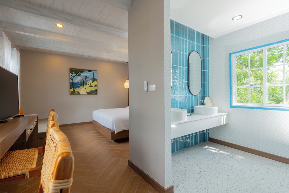Cafe Suites 2, Deluxe Double Room - Photo 3