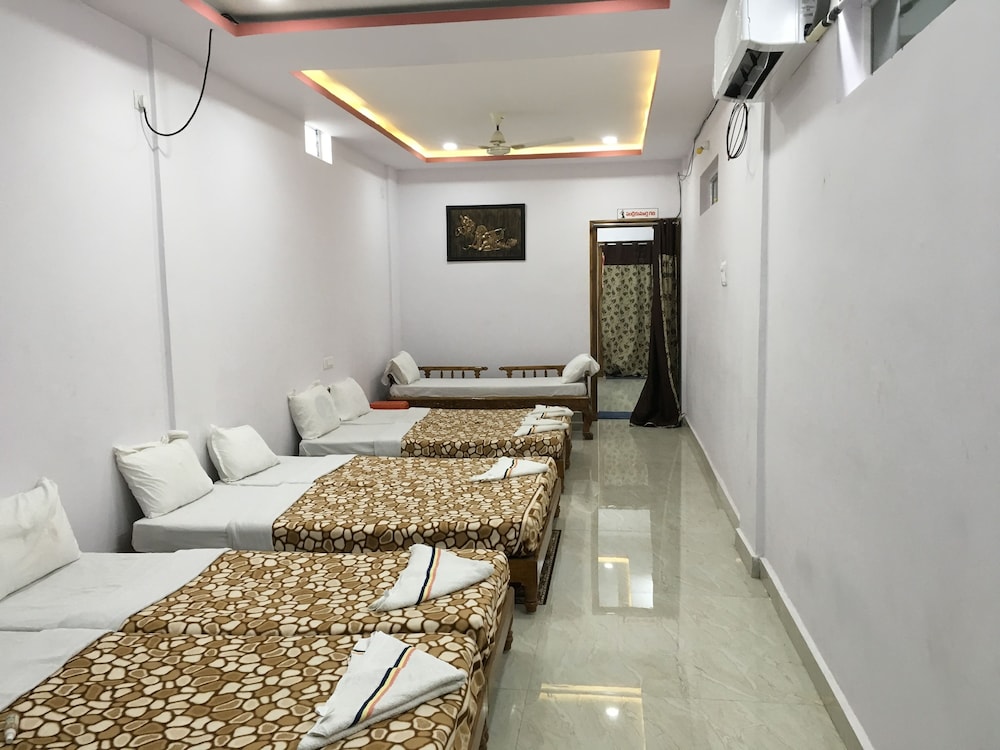 Basic Shared Dormitory photo 2