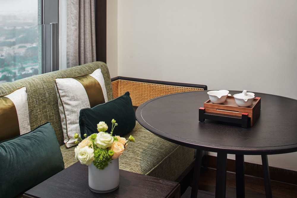 Standard Room, 1 King Bed, Accessible - Photo 1