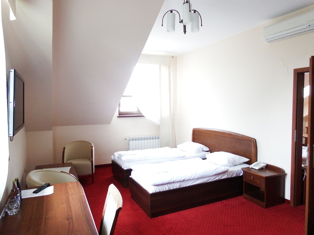 Family Apartment photo 2