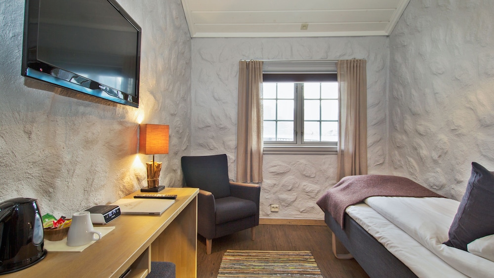 Basic Single Room photo 2