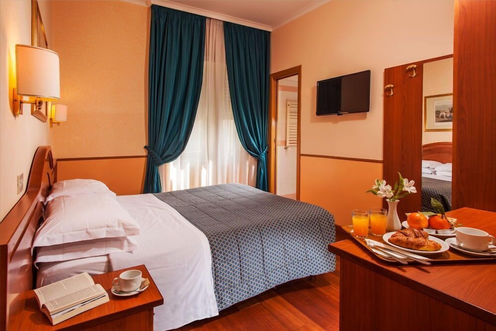 Standard Double Room photo 1