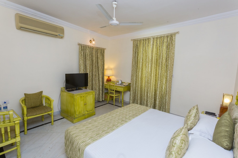 Superior Room - Photo 19