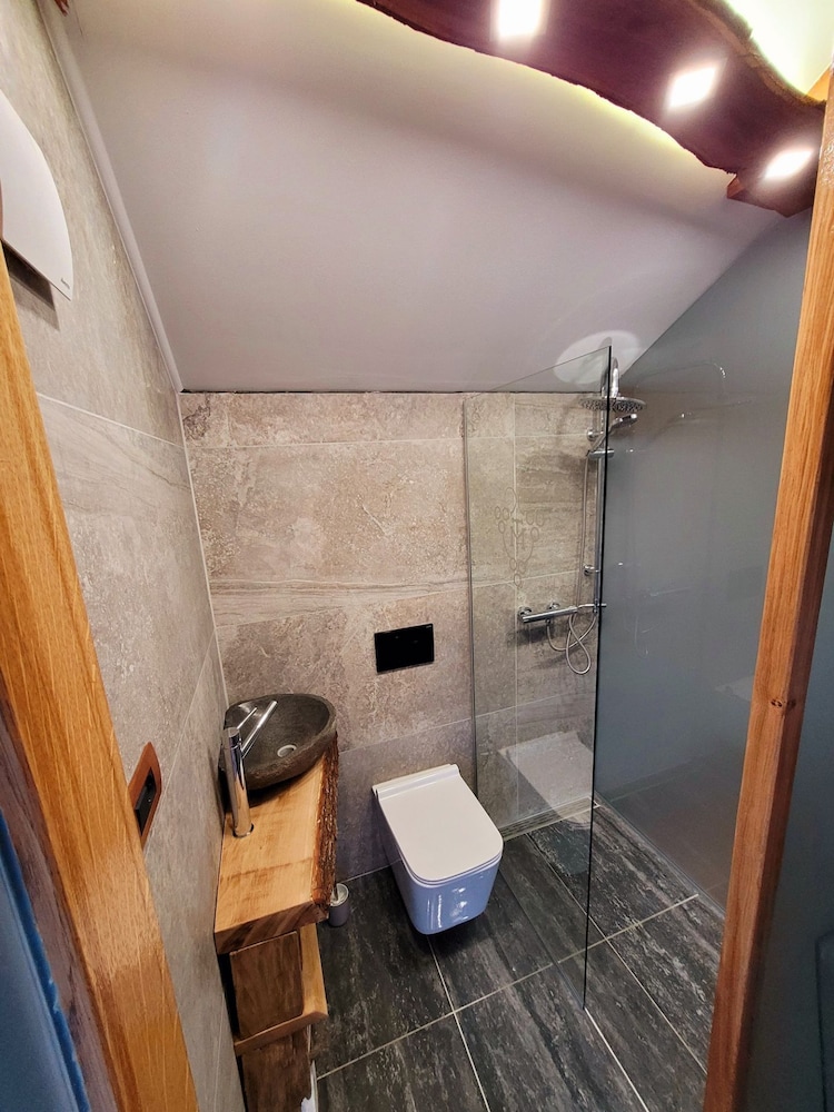 House photo 2