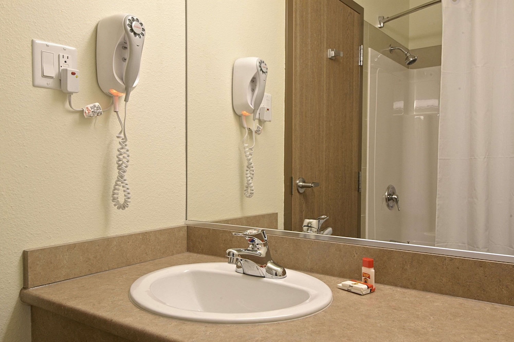 Suite - Photo 4