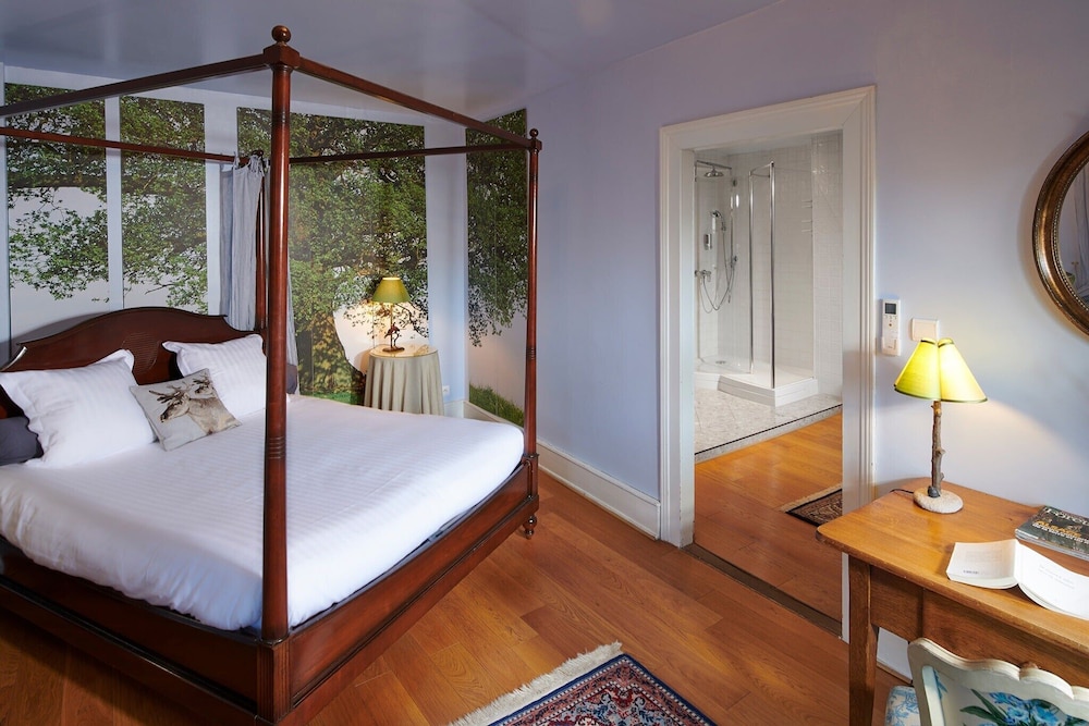 Signature Room photo 3