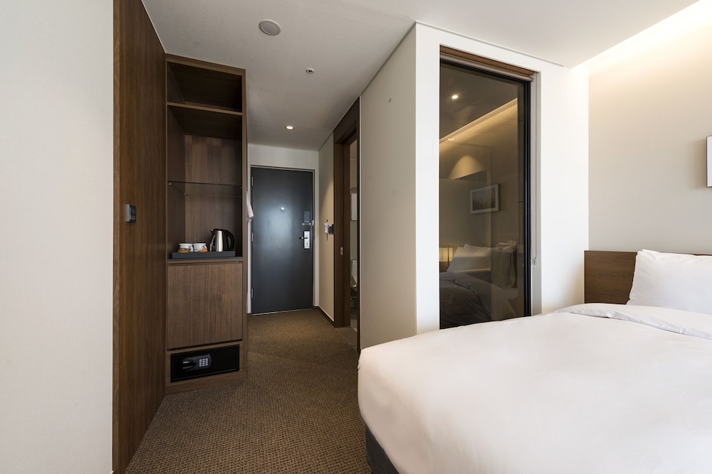 Deluxe Twin Room photo 2