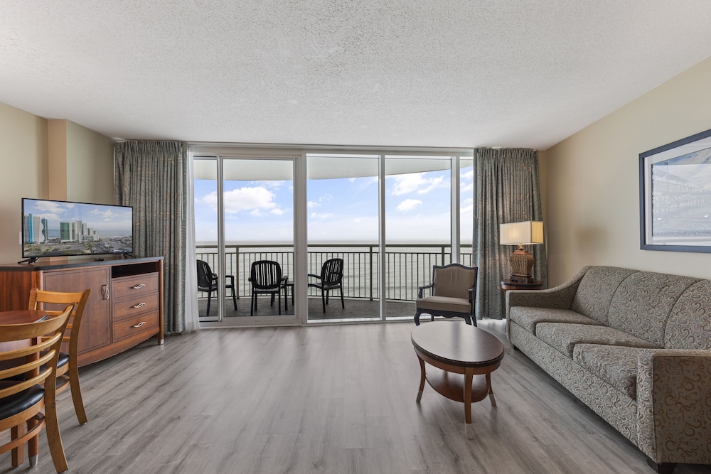 Two Bedroom Palmetto Oceanfront, Full Kitchen photo 2