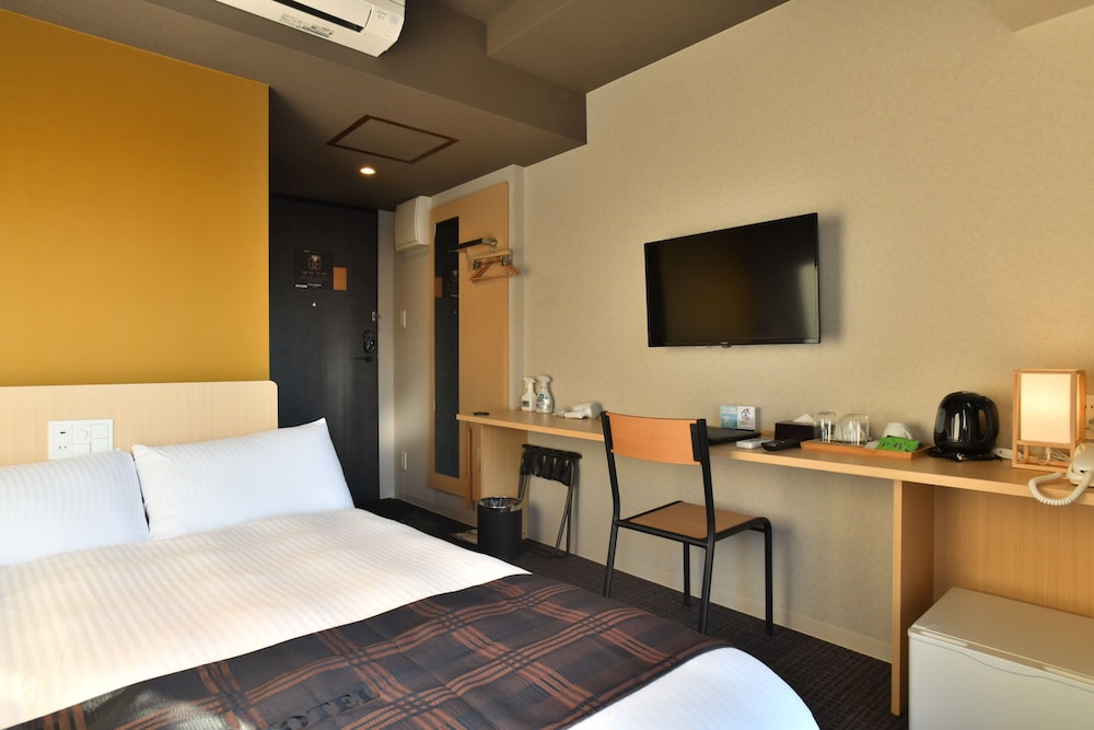 Basic Double Room photo 3