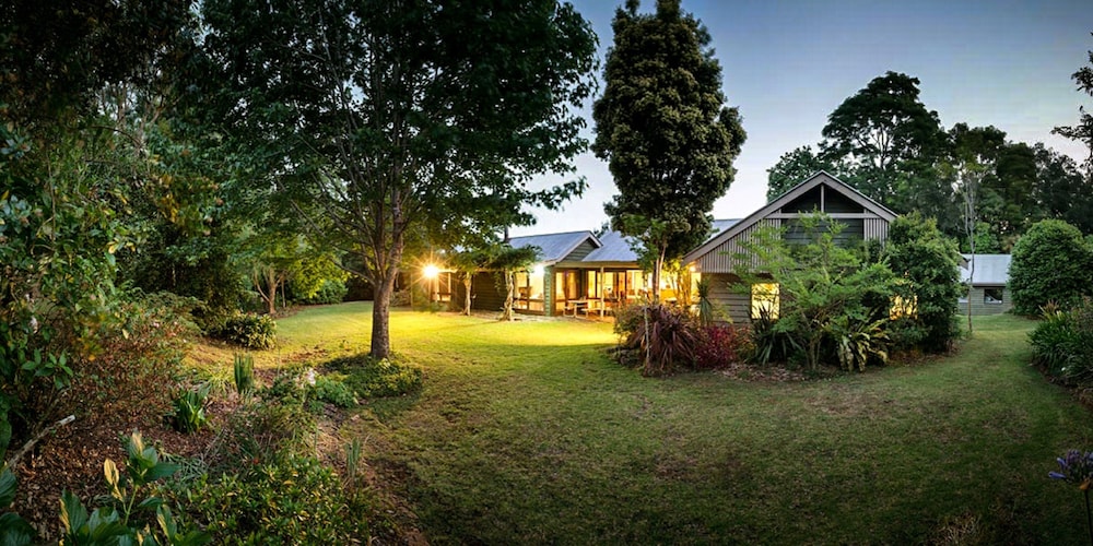 Family House, 4 Bedrooms, 2 Bathrooms, Mountain View photo 2
