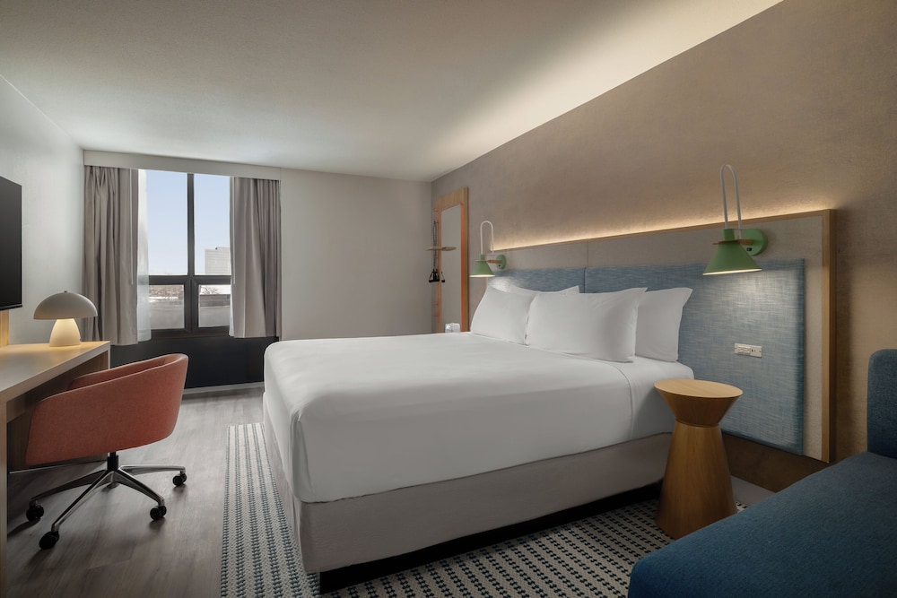 Standard Room, 1 Queen Bed photo 1