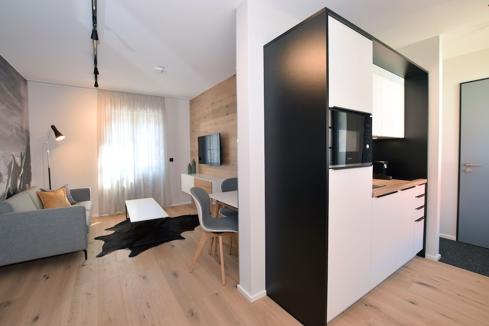 Comfort Suite photo 1