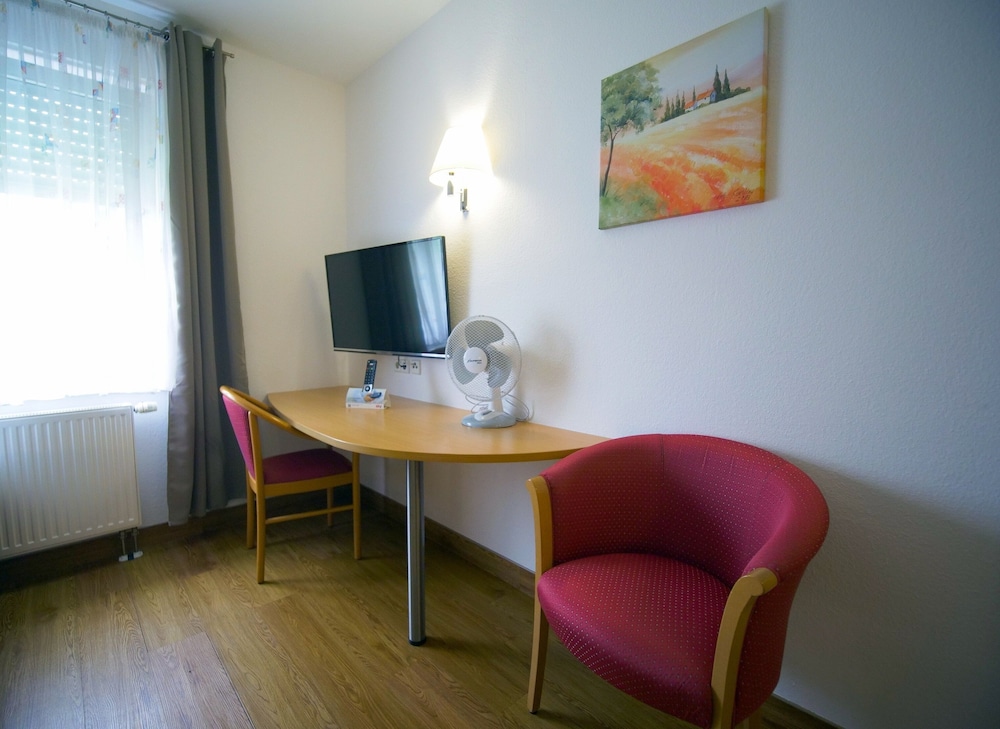 Double Room - Photo 6
