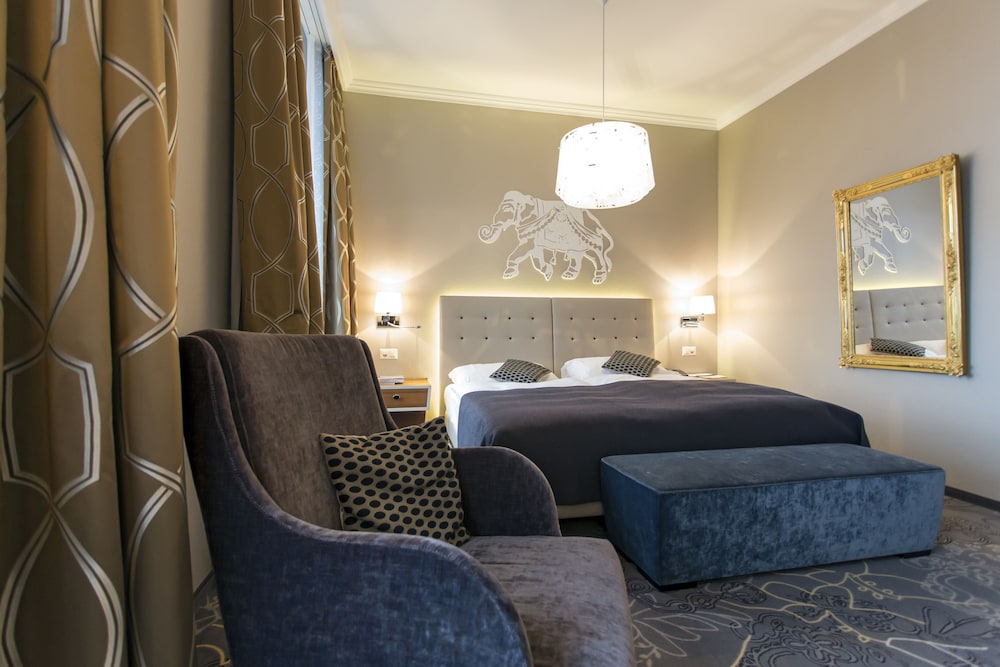 Lifestyle Living Suite - Photo 5