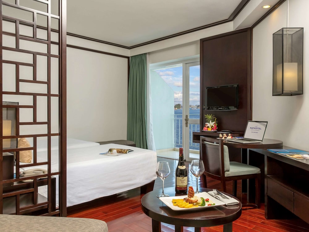 Executive Room, 1 King Bed photo 3