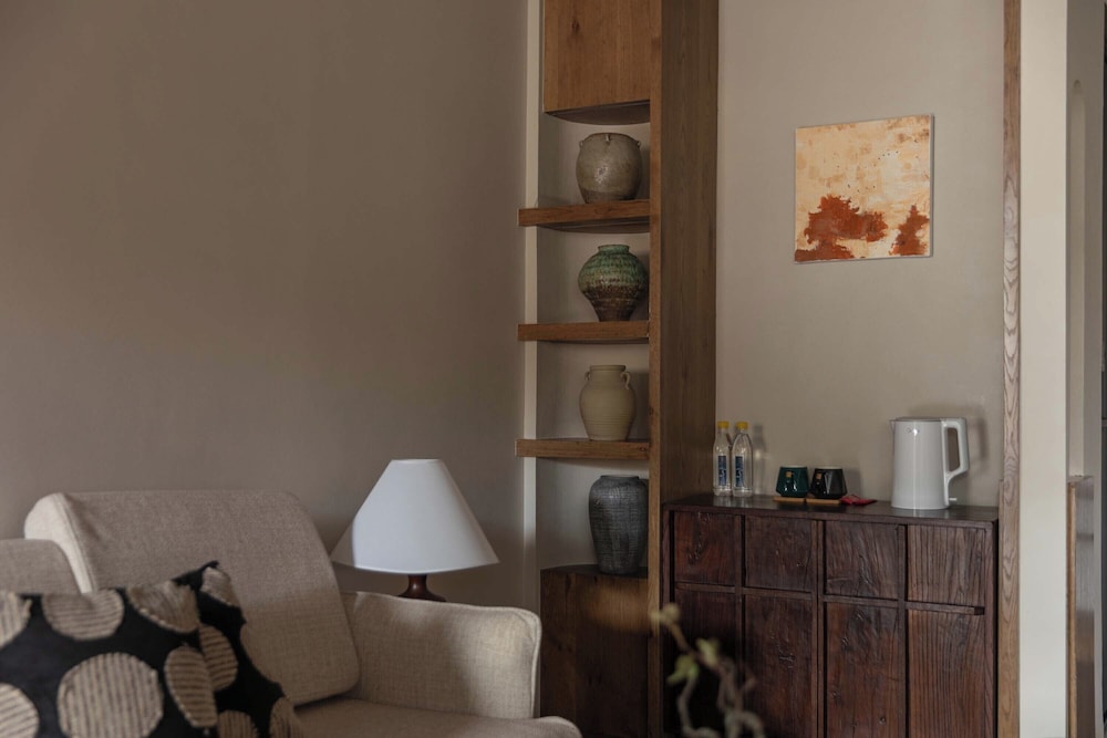 Luxury Double Room, Hill View