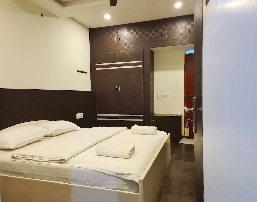 Deluxe Room - Photo 1