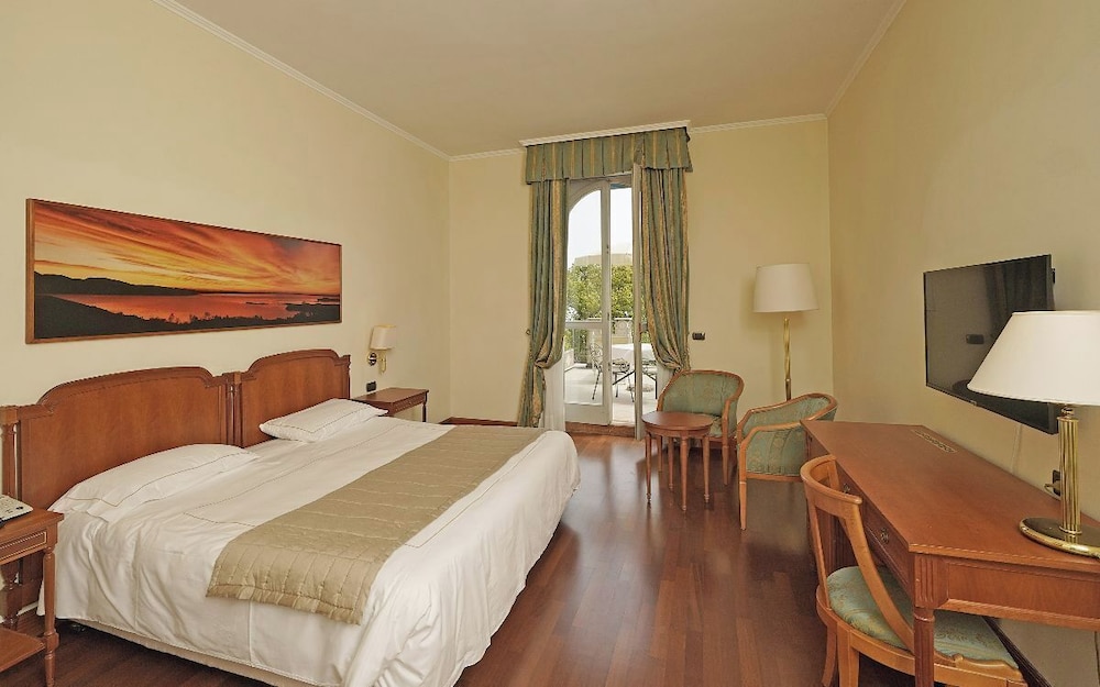 Premium Double Room - Photo 1
