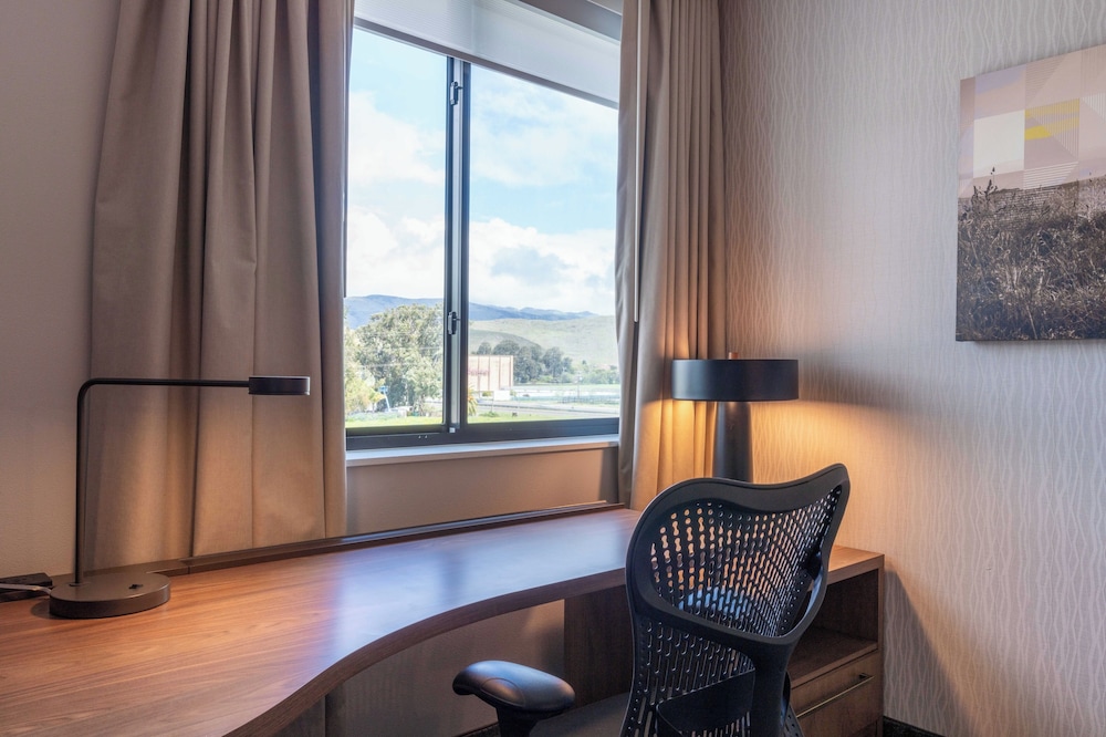 Suite, 1 Bedroom (Hearing Accessible)