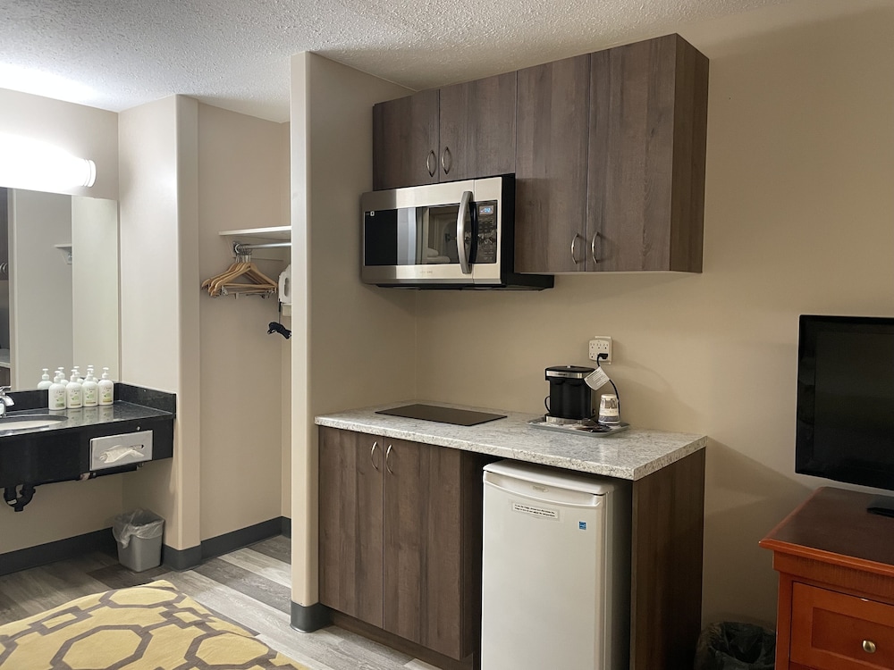 Room, 2 Queen Beds, Non Smoking (Kitchenette) photo 2