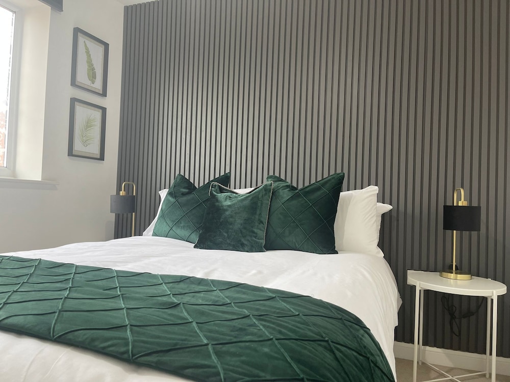 Luxury Apartment, Private Bathroom, City View
