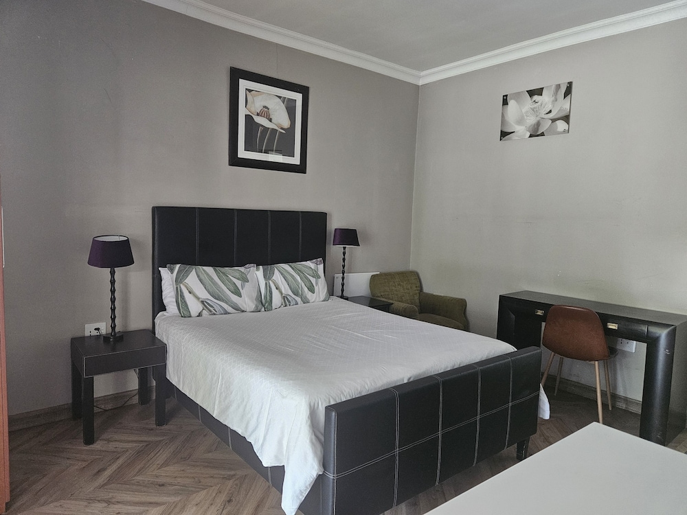 Standard Room photo 3